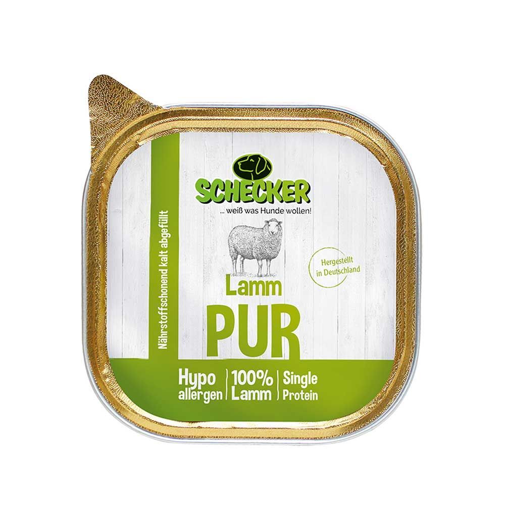 Geöffnete Schale Nassfutter. Aufschrift: Schecker Lamm Pur, 100% Lamm, hypoallergen. Abbildung eines Schafes. Hergestellt in Deutschland.