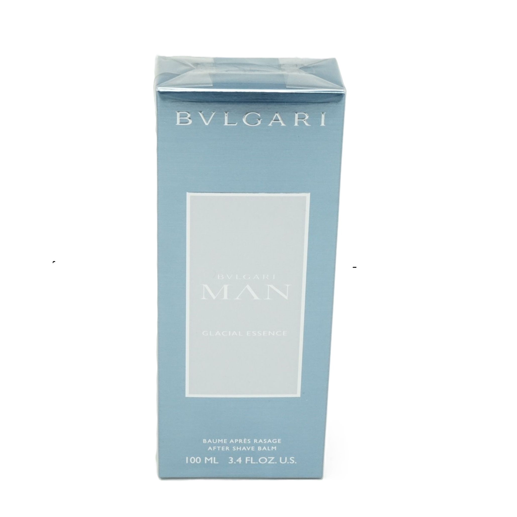 Hellblaue Verpackung mit Bvlgari-Logo. Aufschrift: Bvlgari Man Glacial Essence After Shave Balm. 100 ml.