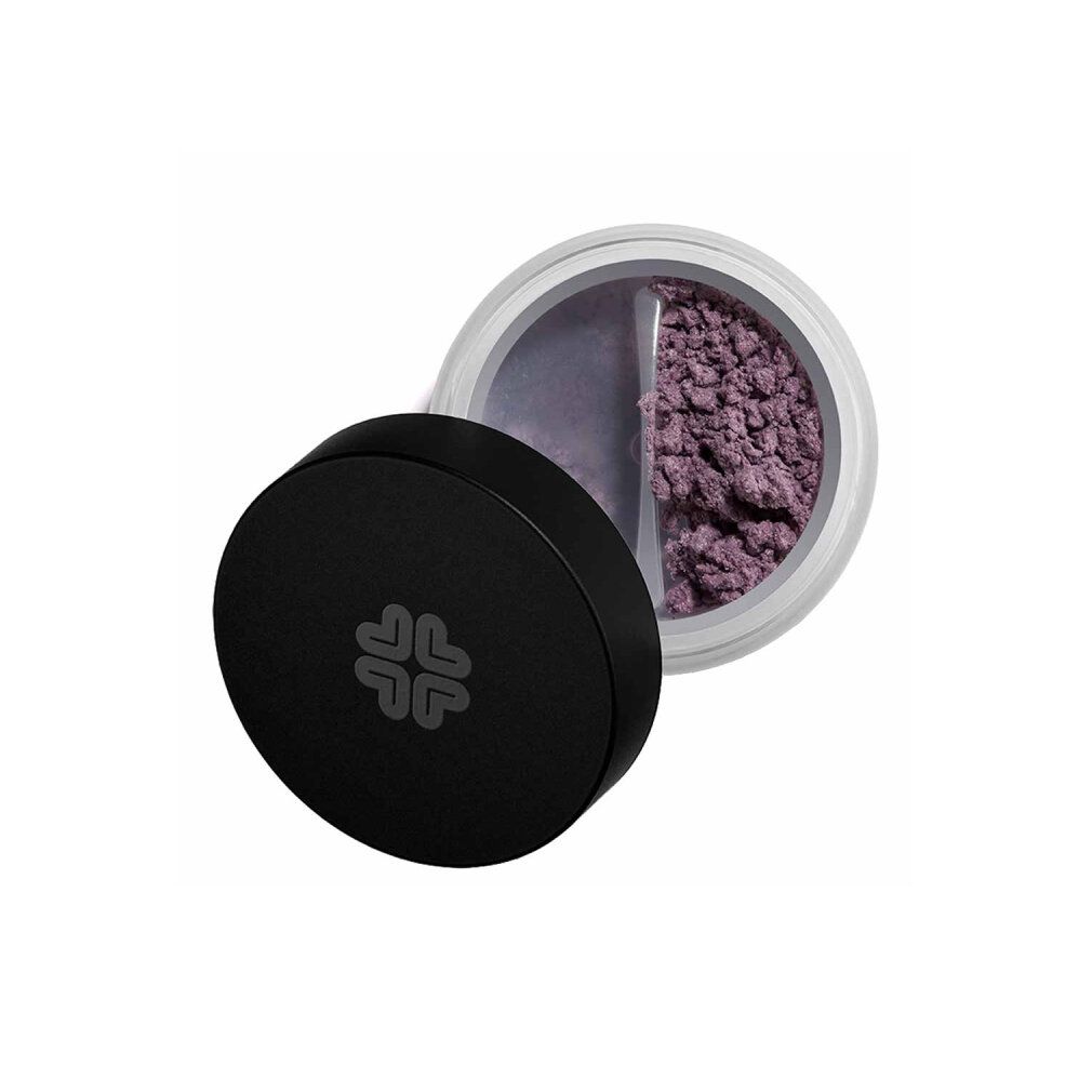 Lidschatten in einem runden Behälter. Der Deckel ist schwarz mit einem Logo. Der Lidschatten ist violett.