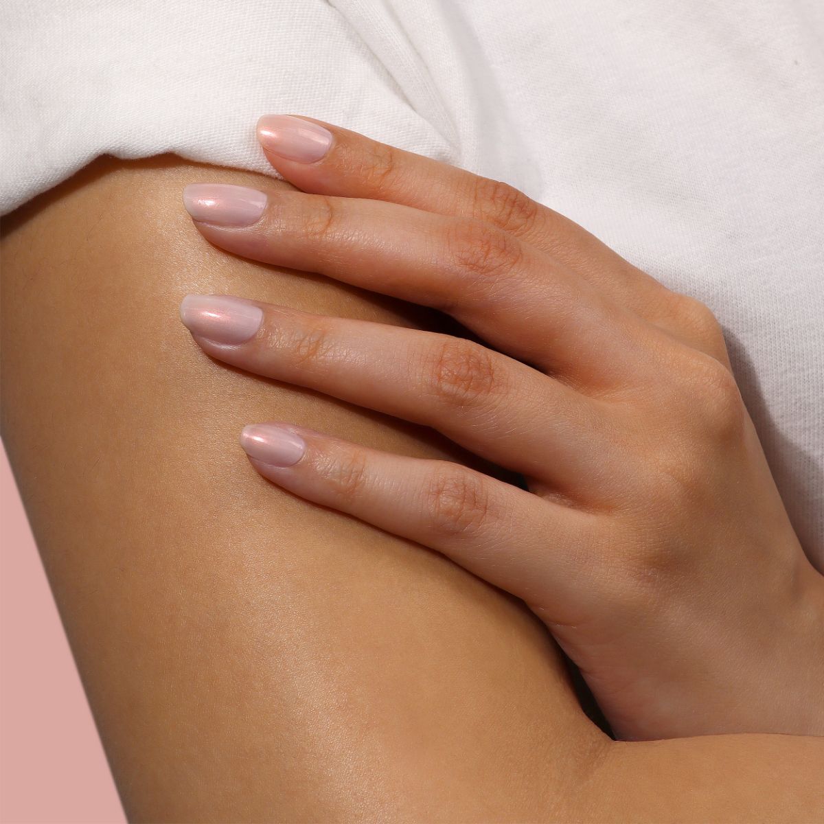 LONDONTOWN kur Illuminating Nail Concealer Nagelaufheller Bubble