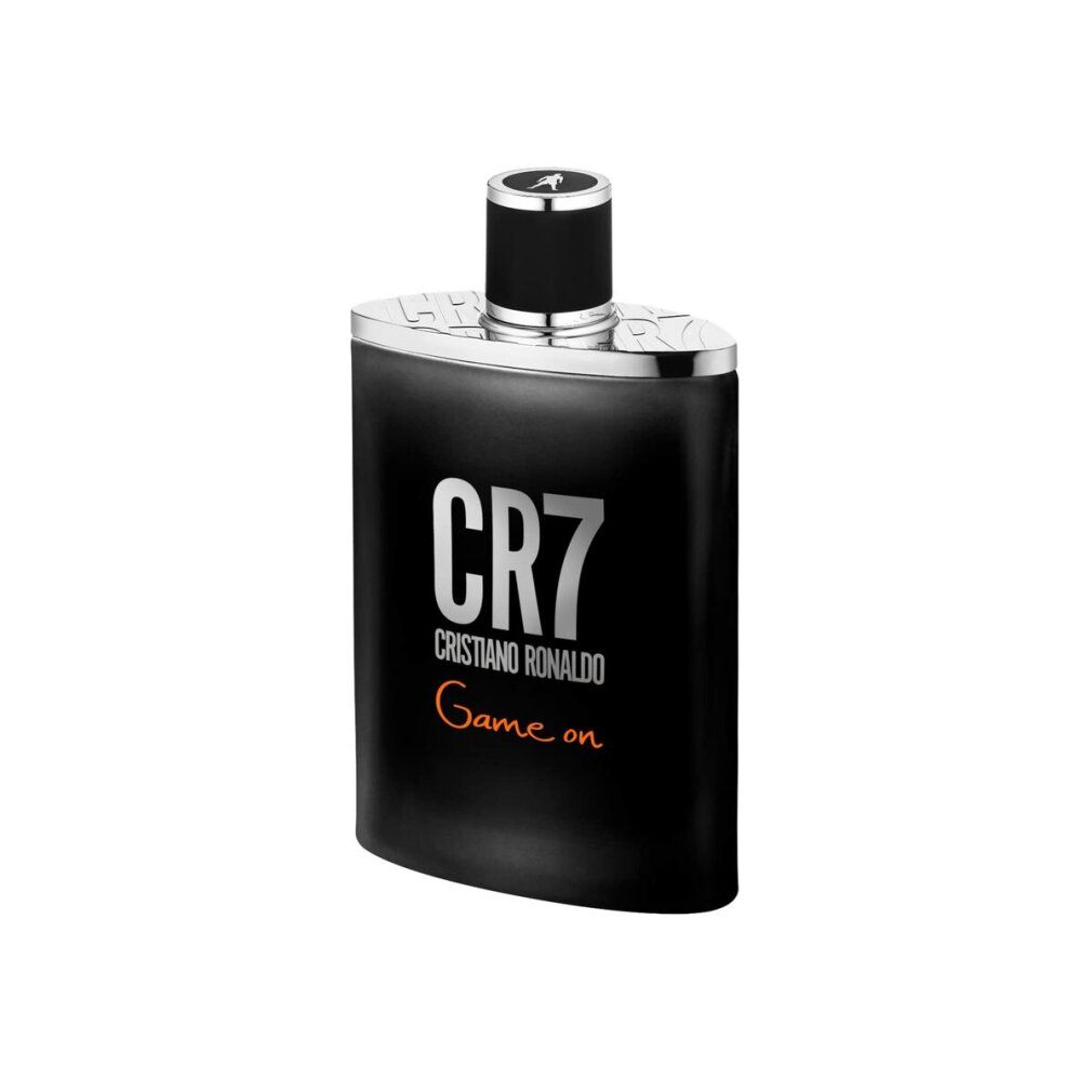 Schwarze Flasche CR7 Game On Eau de Toilette Spray. Silberner Verschluss, schwarzer Sprühkopf. Logo und Text.