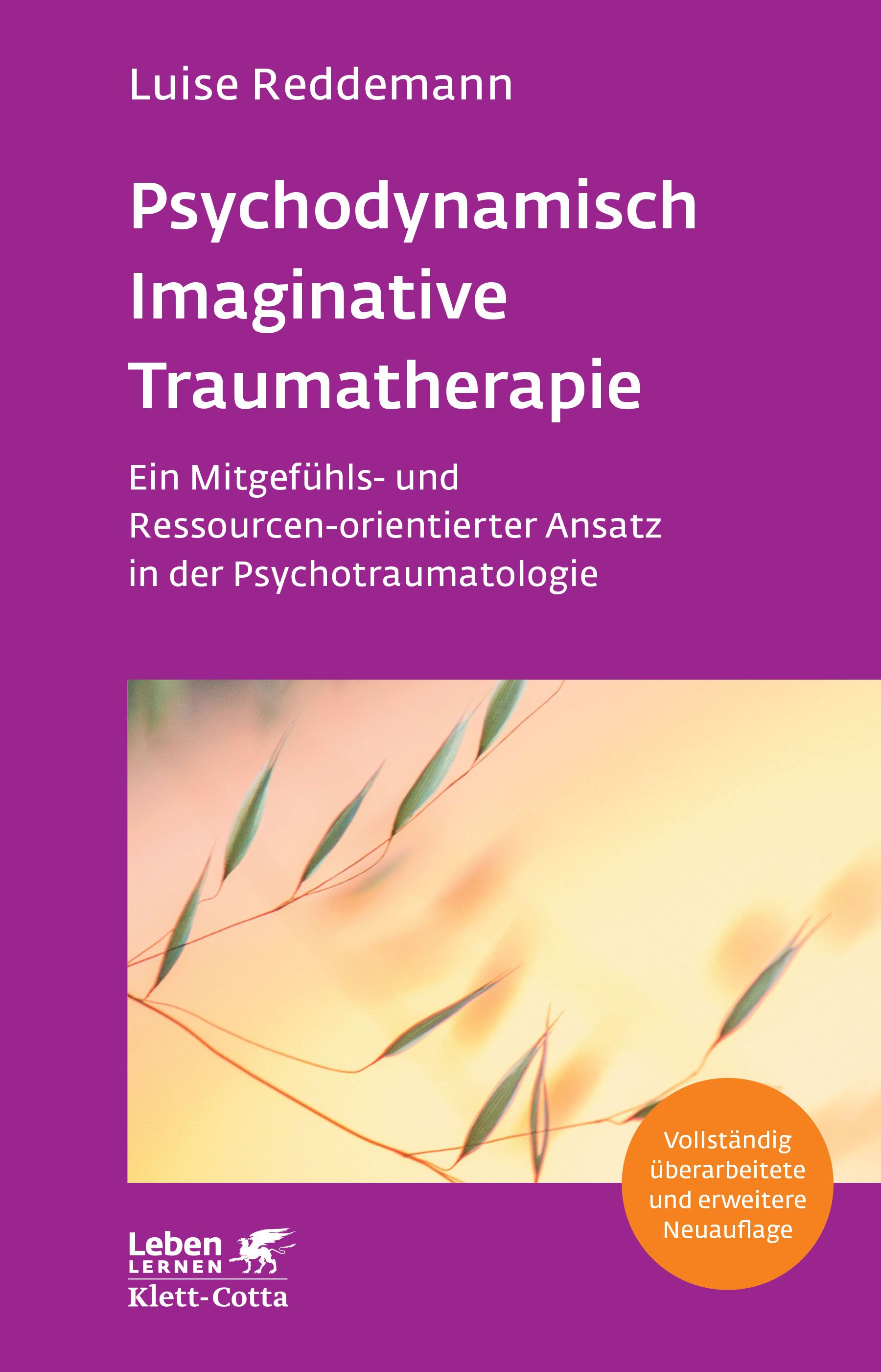 Buchcover: Psychodynamisch Imaginative Traumatherapie. Autorin: Luise Reddemann. Verlag Klett-Cotta. Lila Hintergrund, gelbe Akzente.
