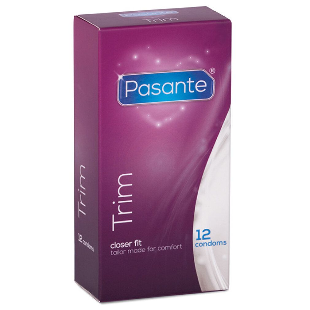 Verpackung von Pasante Trim Kondomen. Lila Schachtel mit Produktnamen und 12 Kondomen. Closer Fit.