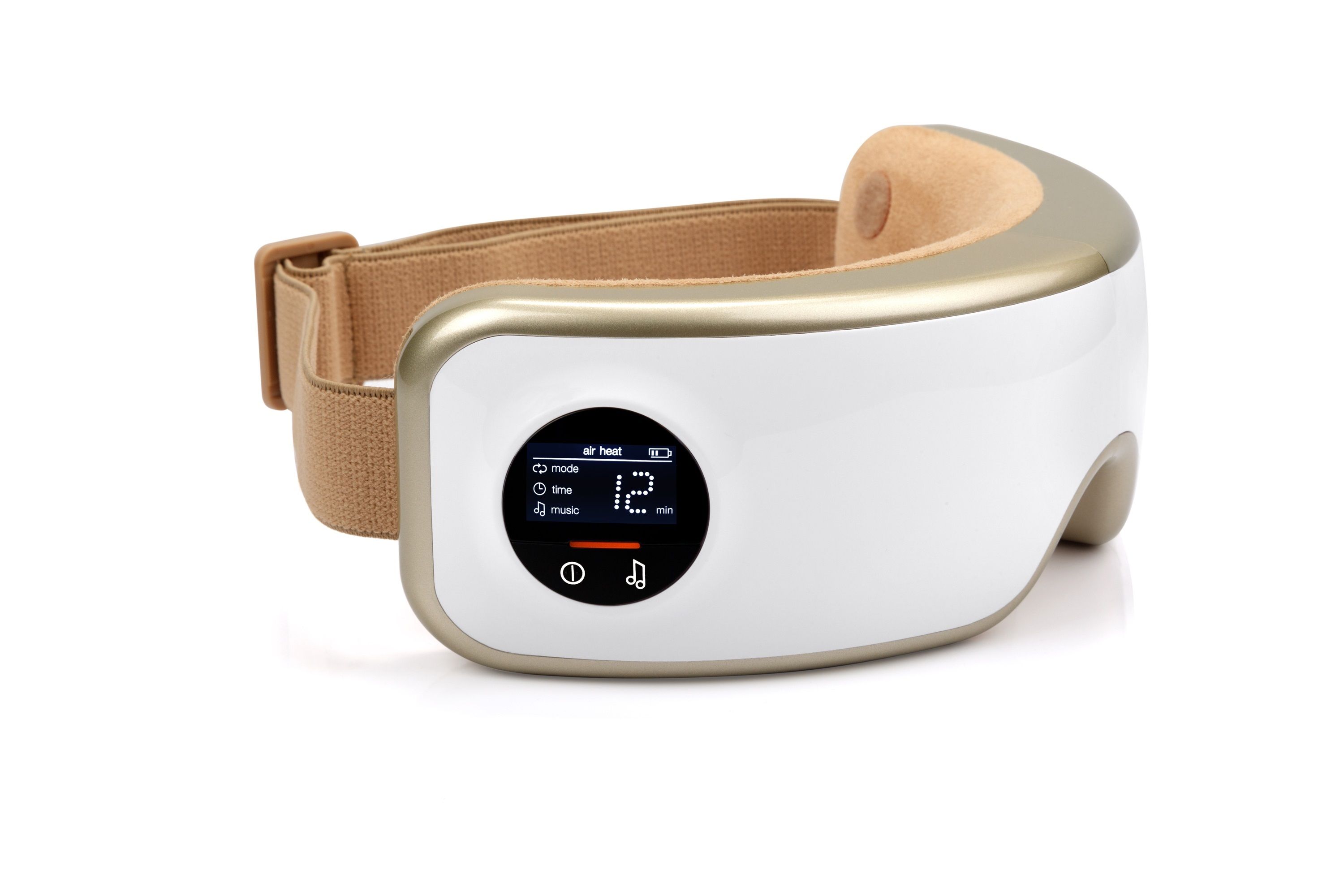 Weißes Augenmassagegerät mit goldfarbenen Akzenten und Display. Mit verstellbarem Band. Auf weißem Hintergrund.