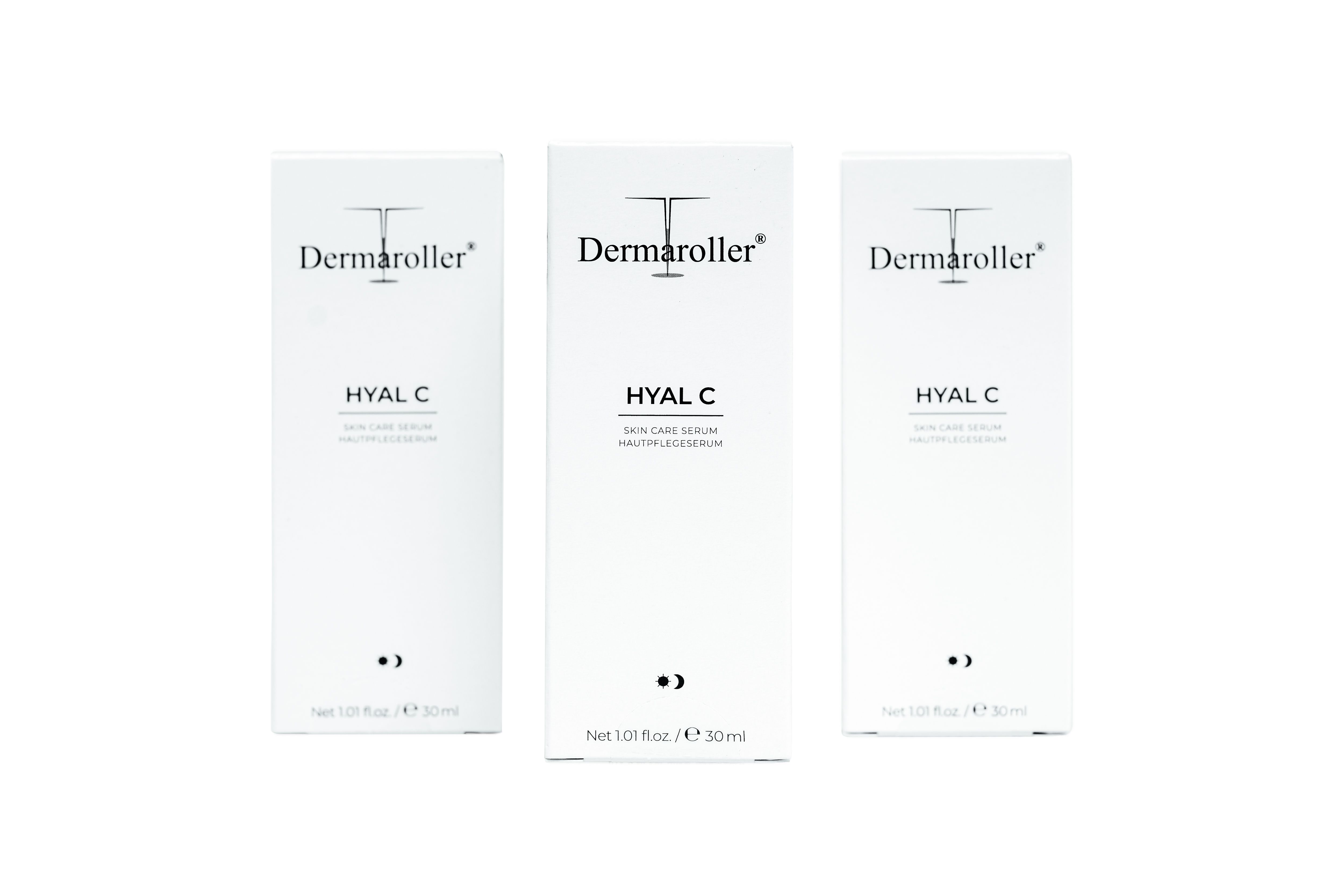 Drei Dermaroller Hyal C Serum Faltschachteln nebeneinander.