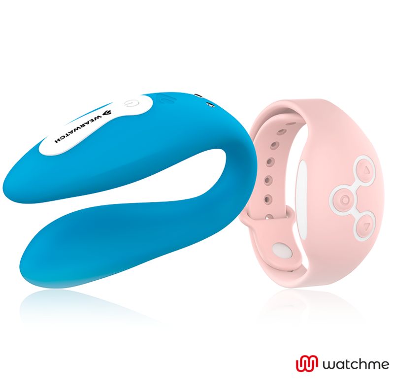 Blauer Wearwatch-Vibrator und rosa Watchme-Armband. Das Armband hat Knöpfe. Beide Produkte liegen nebeneinander.