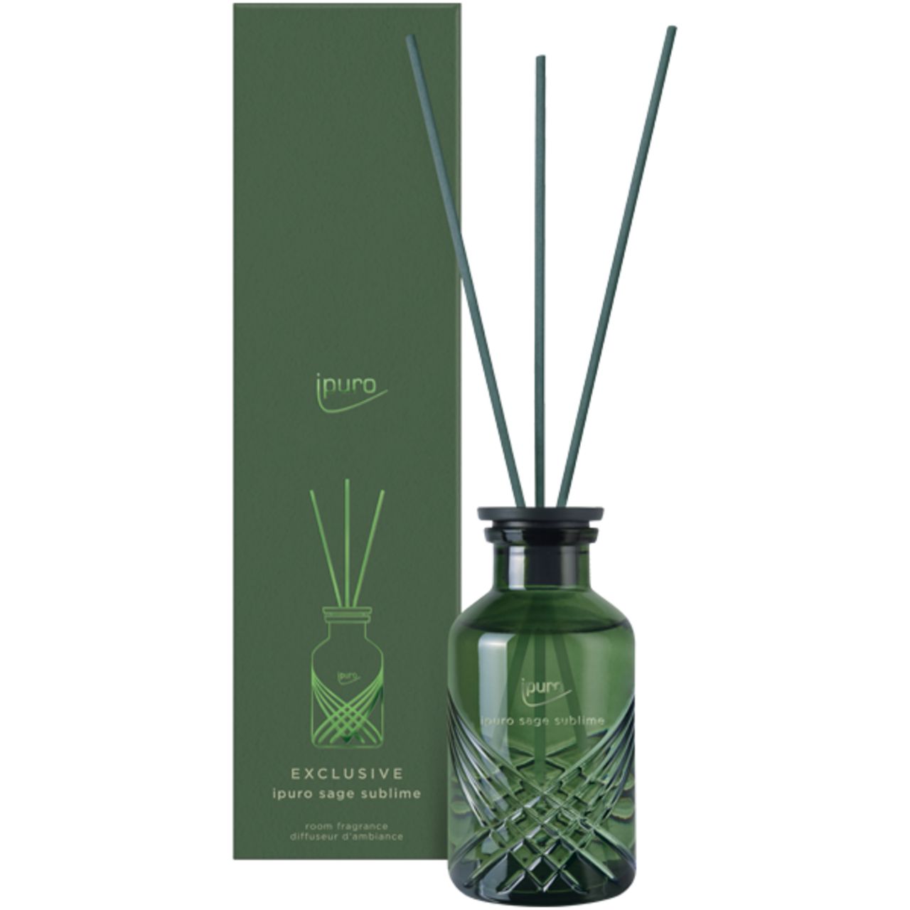 Grüne Glasflasche mit Stäbchen und Verpackung. Aufschrift: Ipuro, Exclusive Sage Sublime.