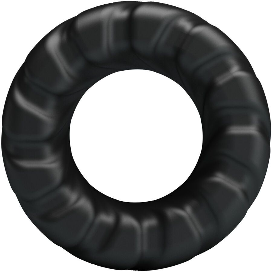Schwarzer Ring mit gerippter Textur.