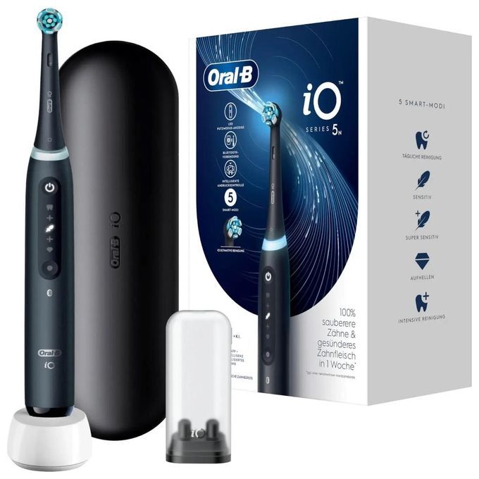 Oral-B - Elektrische Zahnbürste "iO Series 5 + Reiseetui" in Schwarz