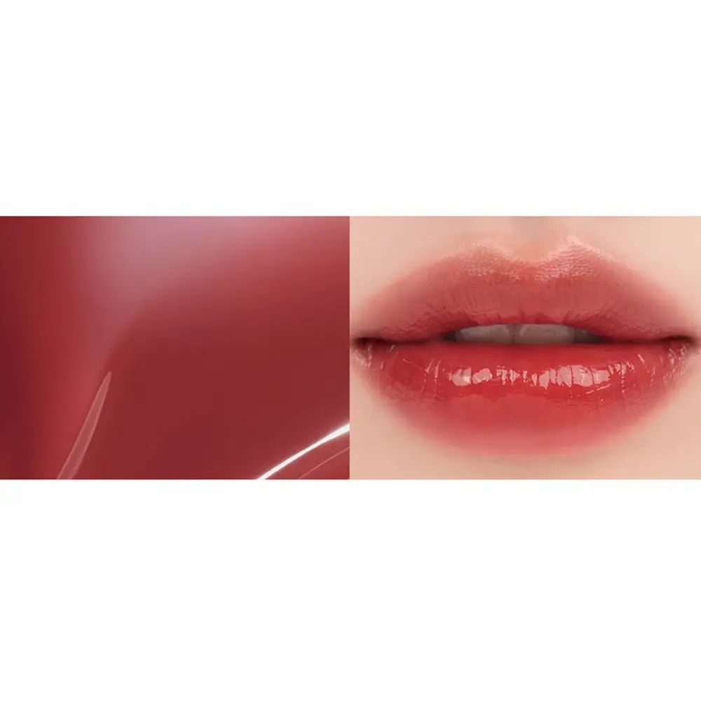 Nahaufnahme von Lippen mit glänzendem, rotem Lipgloss. Daneben eine glänzende Oberfläche in der gleichen Farbe.