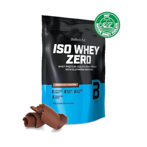 Schwarze Tüte mit blauem Streifen. Aufschrift: ISO WHEY ZERO. Geschmack: Schokolade. 500g, 20 Portionen. Mit Schokoladenlocken.