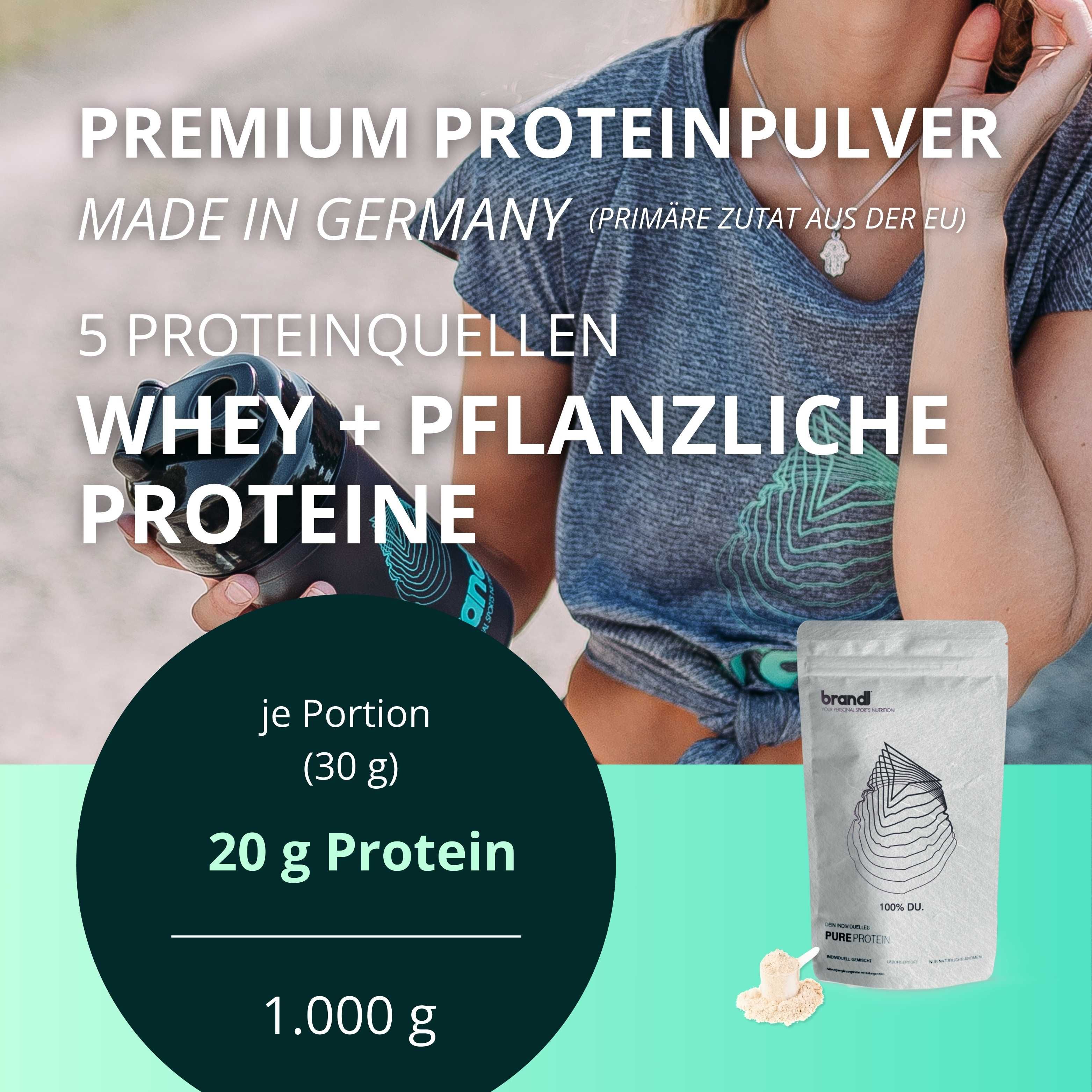 Frau mit Shaker und Beutel brandl® Pure Protein. 20 g Protein pro Portion. 1.000 g Packung.