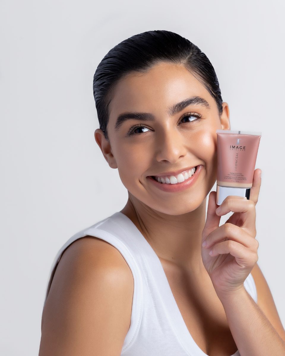 IMAGE Skincare I CONCEAL flawless foundation suede SPF30