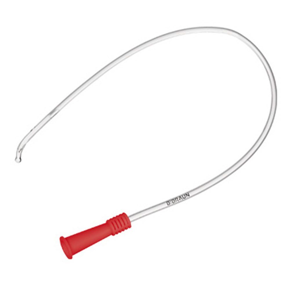 Katheter mit rotem Konnektor. Transparentes Material. Gebogene Spitze. D Braun Logo.