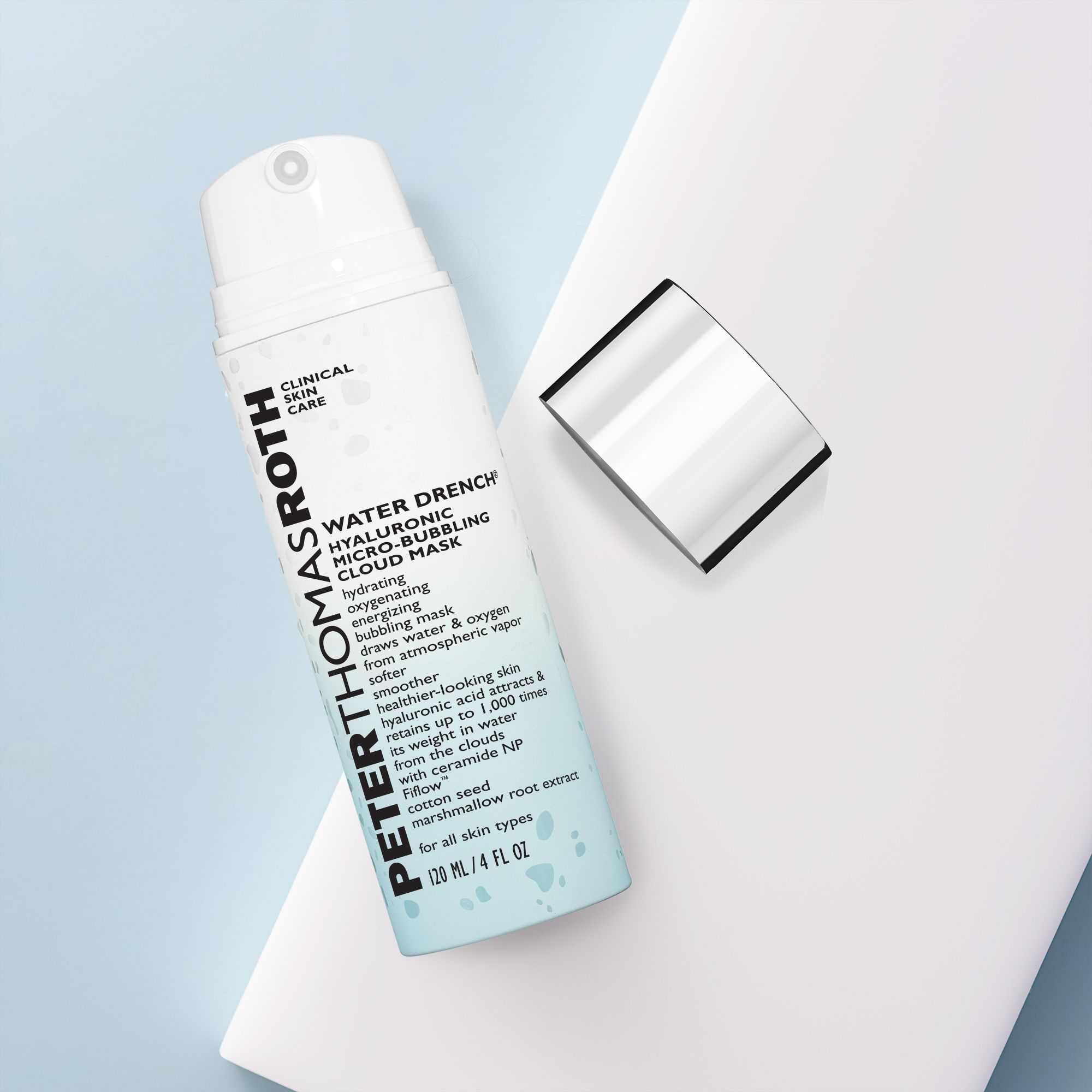 Flasche mit weißem Deckel und separatem Deckel. Aufschrift: Peter Thomas Roth Water Drench Micro-Bubbling Cloud Mask. 120 ml/4 FL OZ.