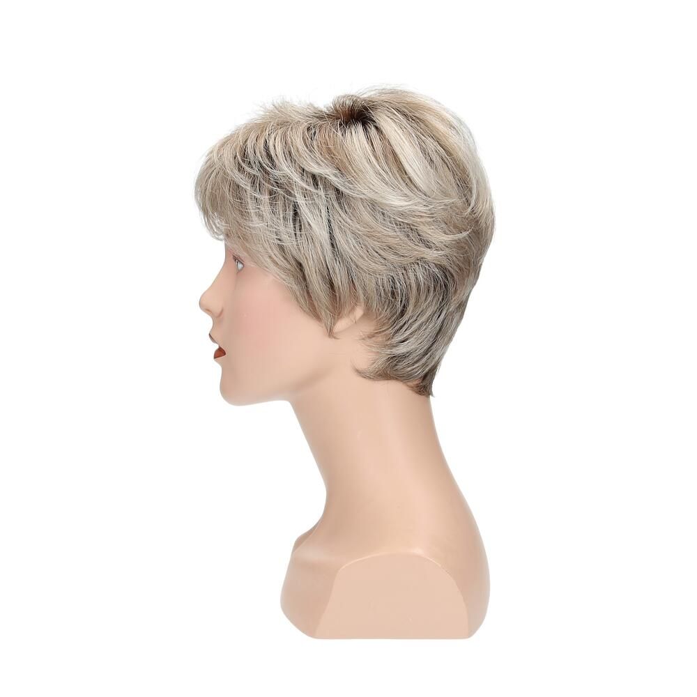Perücke Marrakesch, blond-grau, auf einem Schaufensterkopf. Seitenansicht.