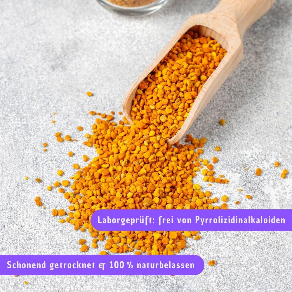 Blütenpollen auf Untergrund. Text: Laborgeprüft: frei von Pyrrolizidinalkaloiden. Schonend getrocknet & 100 % naturbelassen.