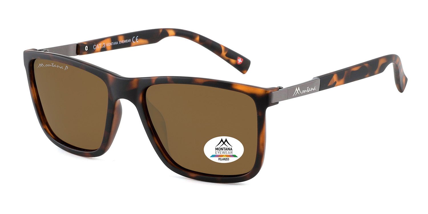 Sonnenbrille mit braunen Gläsern und braun-gemustertem Rahmen. Metallbügel mit Logo. Auf einem Glas ist ein Aufkleber mit Logo und "Polarized".