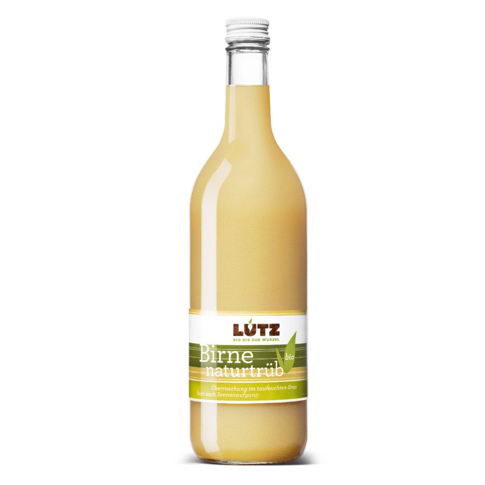 Glasflasche mit Birnensaft. Etikett mit Logo und Schriftzug: Birne naturtrüb. Flasche mit silbernem Verschluss.