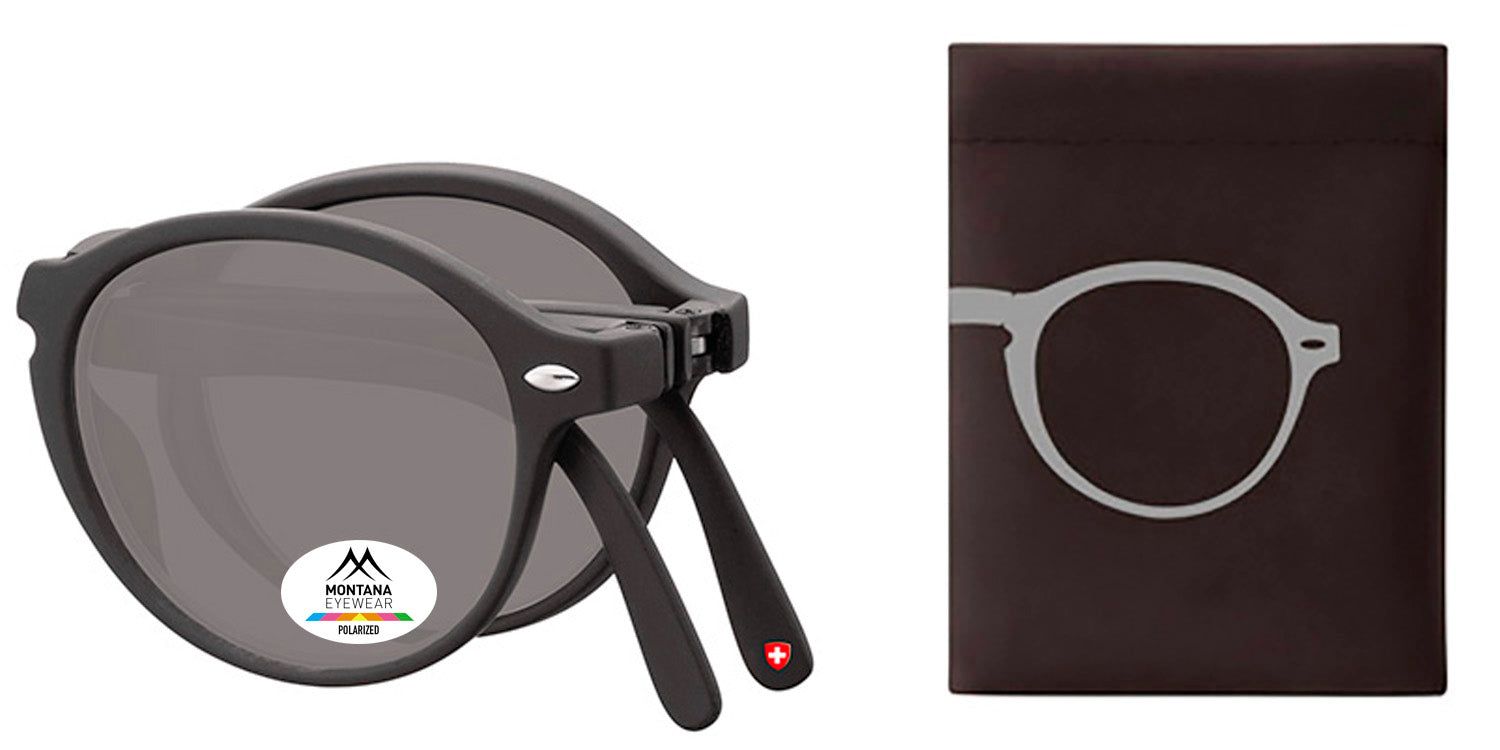 Faltbare Sonnenbrille, Montana Eyewear. Runde, graue Gläser, schwarzer Rahmen. Logo und Polarized-Aufkleber. Etui daneben.