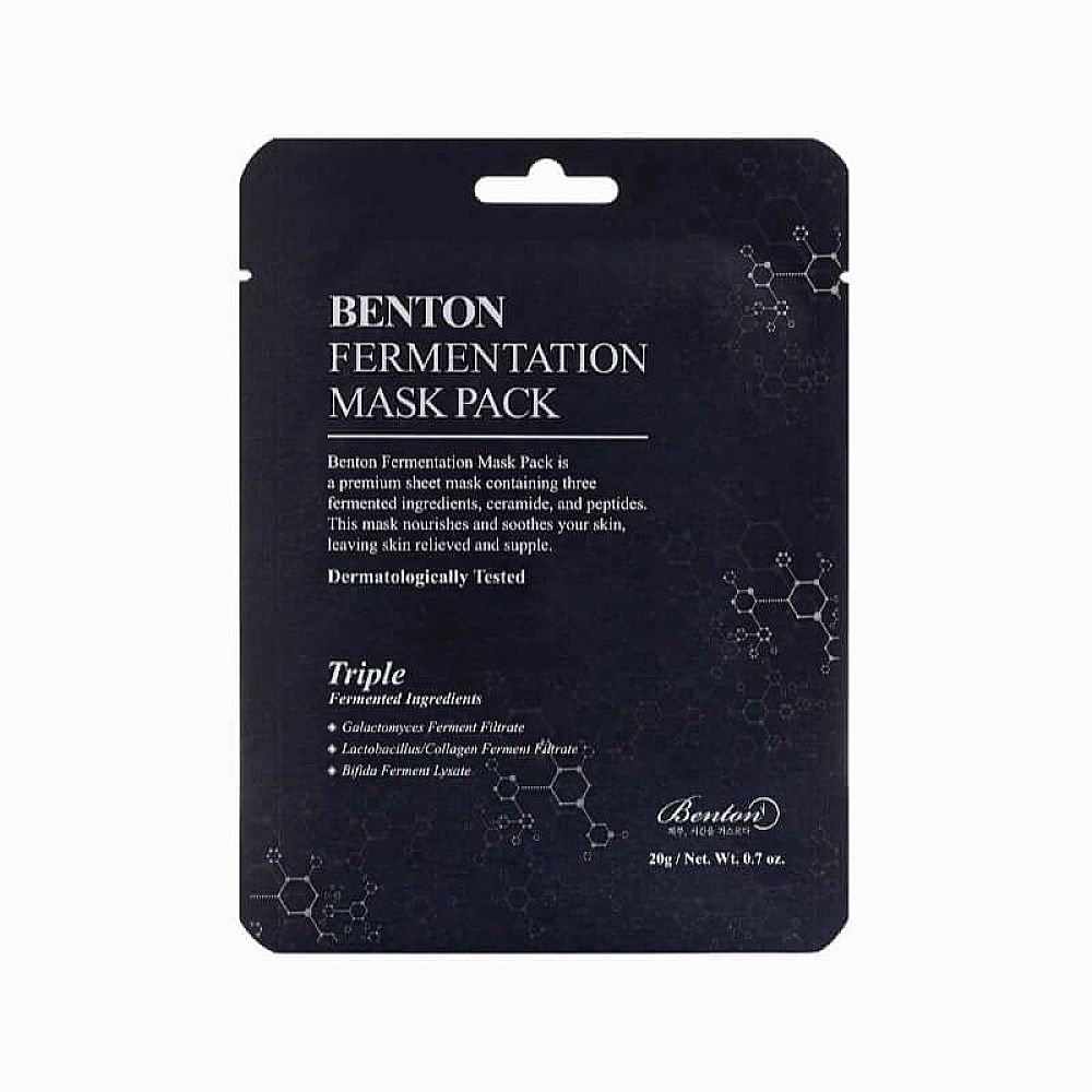 Schwarze Maskenpackung mit Text. Aufschrift: Benton Fermentation Mask Pack. Text: Dermatologisch getestet. Triple Fermented Ingredients.