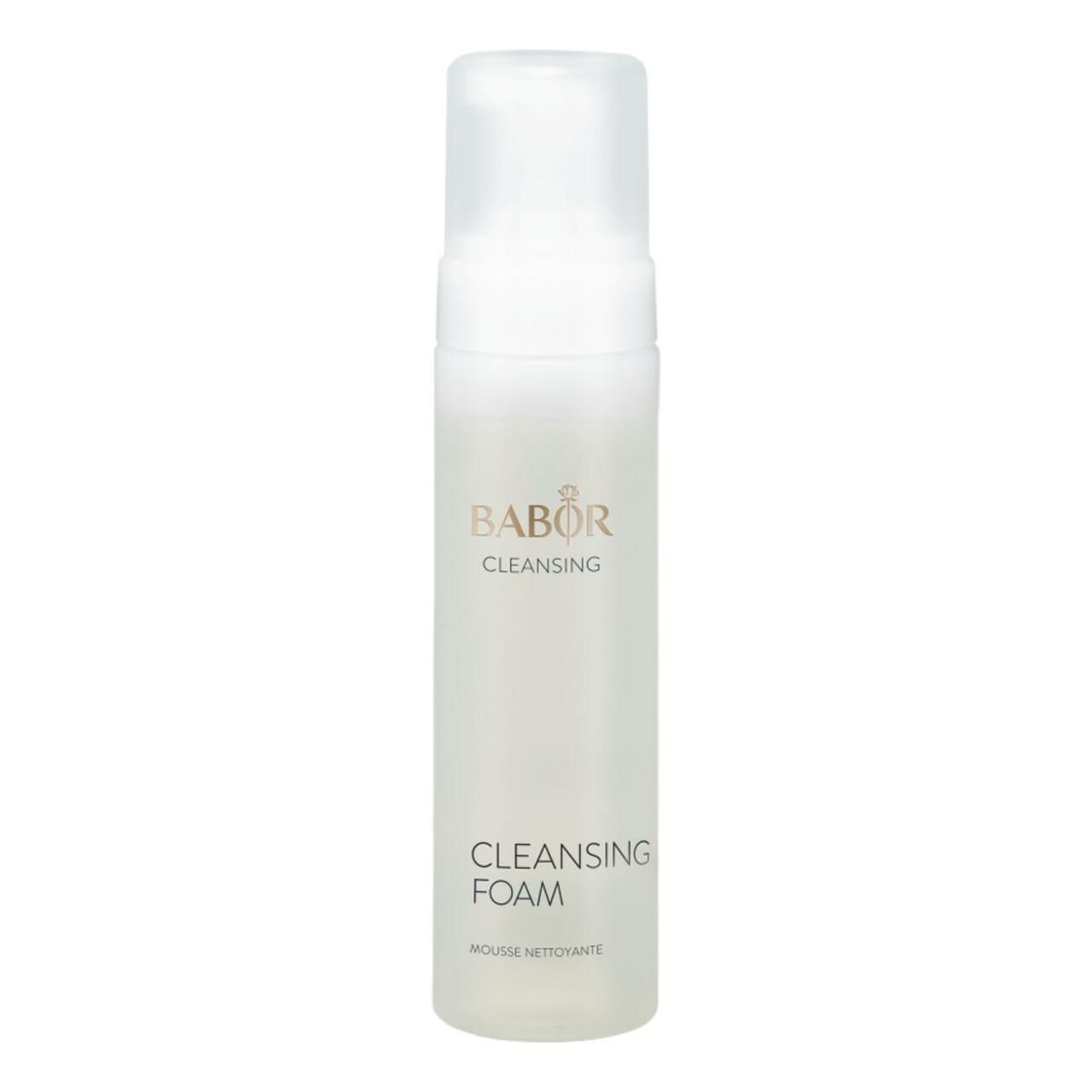 Babor Cleansing Foam. Weiße Flasche mit Sprühkopf. Schriftzug 'Cleansing Foam'.