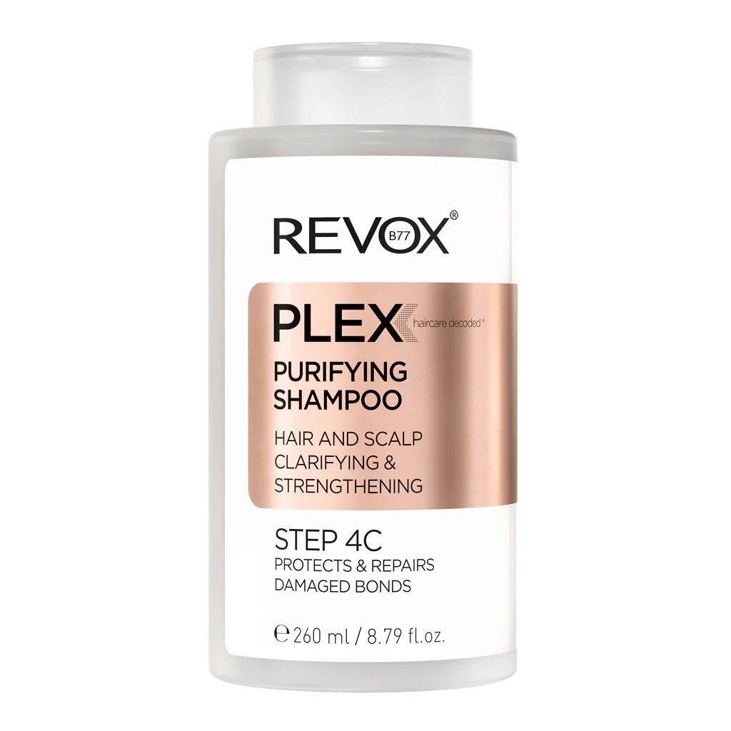 Weißliche Shampoo-Flasche mit transparentem Deckel. Aufschrift: REVOX PLEX Purifying Shampoo. Enthält 260 ml.