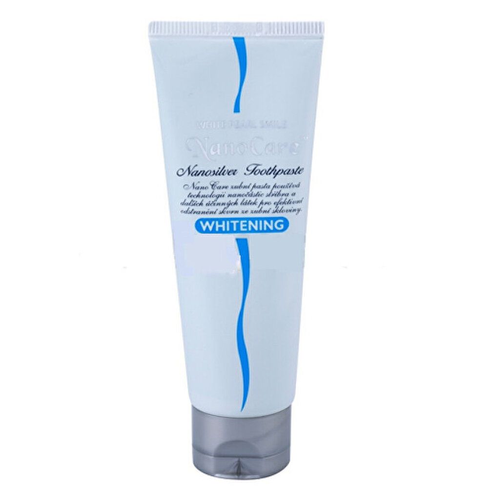 Zahncreme-Tube. Weiß, mit blauer geschwungener Linie. Text: White Pearl NanoCare, Nanosilver Toothpaste, Whitening.
