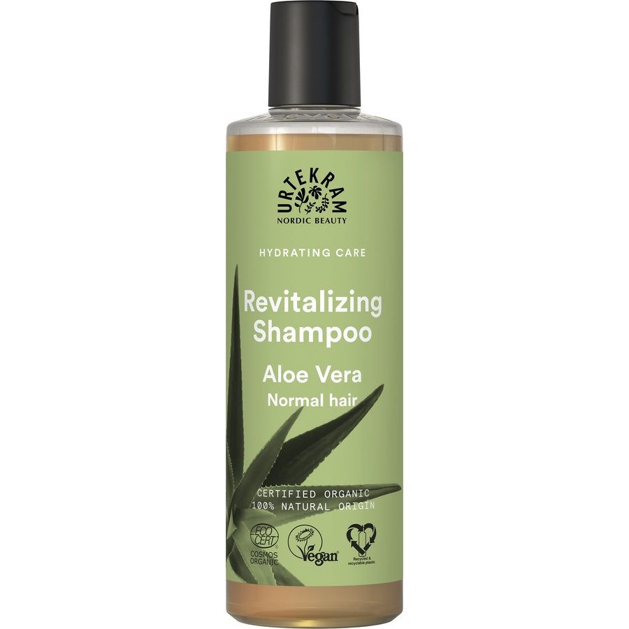 Shampoo-Flasche mit schwarzem Deckel. Aufschrift: Revitalizing Shampoo, Aloe Vera, Normales Haar. Zertifizierte Bio-Qualität.