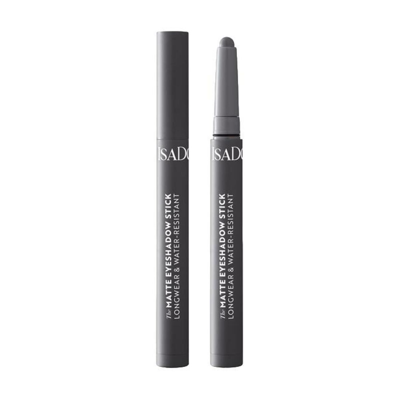 Zwei graue Eyeshadow-Sticks. Auf einem ist der Stift herausgedreht. Aufschrift: The Matte Eyeshadow Stick Longwear & Water-Resistant. Marke: IsaDora.