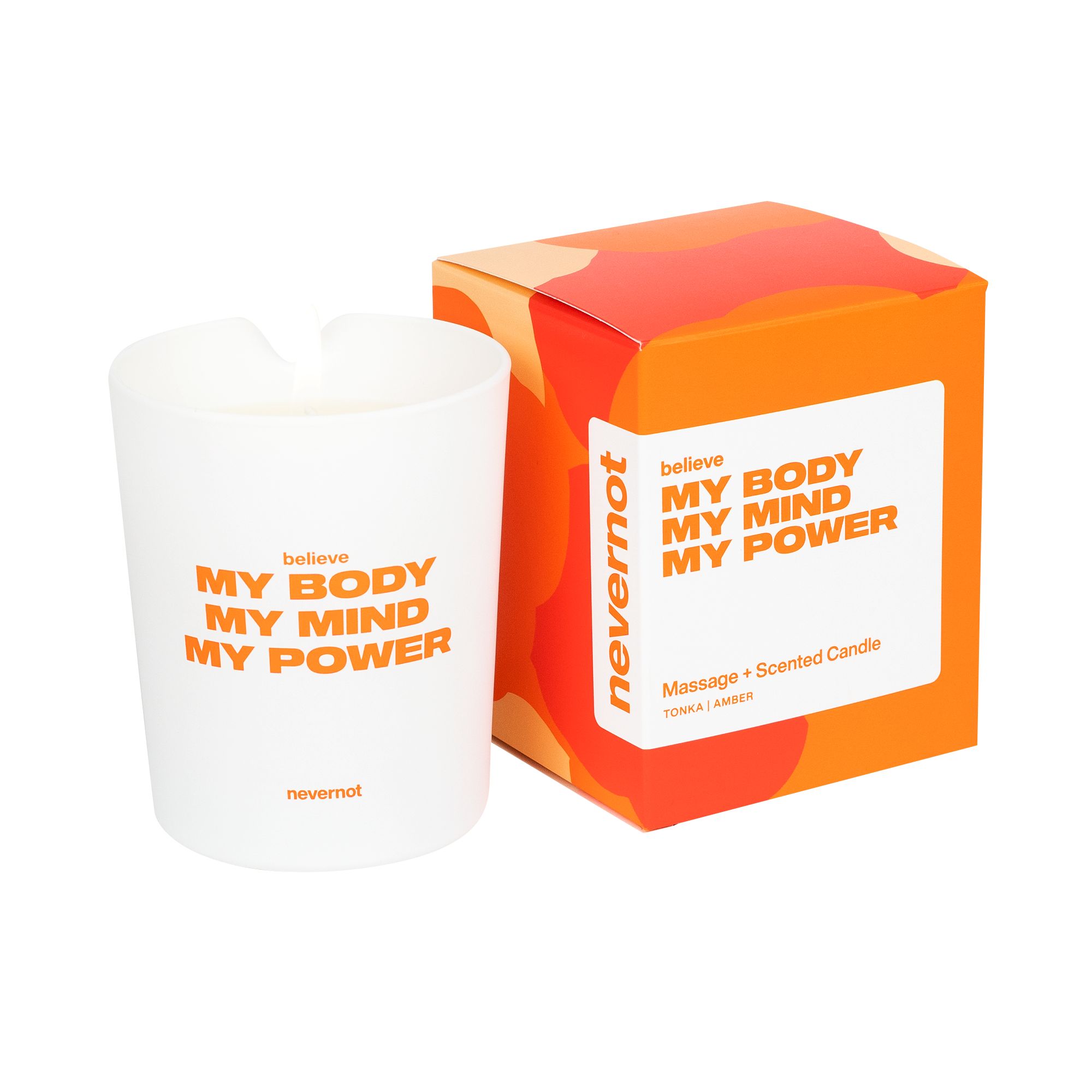 Kerze und Verpackung. Weiße Kerze mit Text: believe, MY BODY MY MIND MY POWER. Verpackung orange.