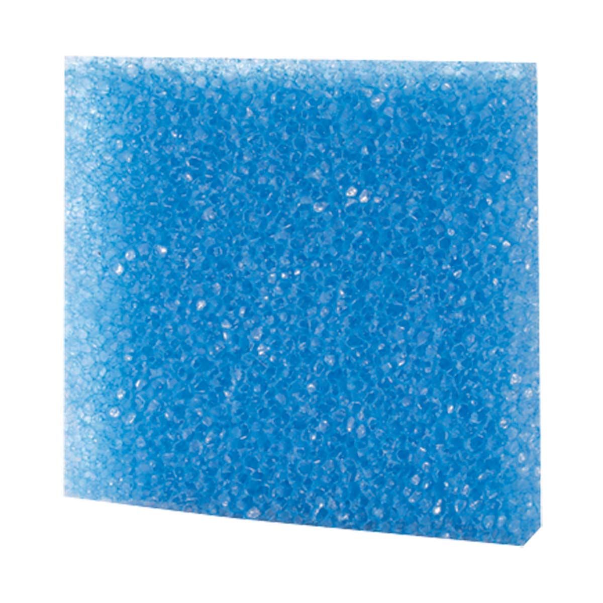 Blauer Filterschaum, rechteckig, grobporig. Der Schaumstoff hat eine unregelmäßige Oberfläche und ist vor weißem Hintergrund abgebildet.