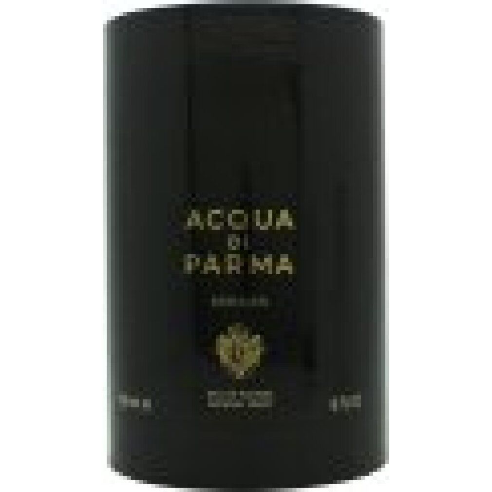 Schwarze zylindrische Verpackung. Aufschrift: Acqua Di Parma Sakura. Goldfarbenes Logo.