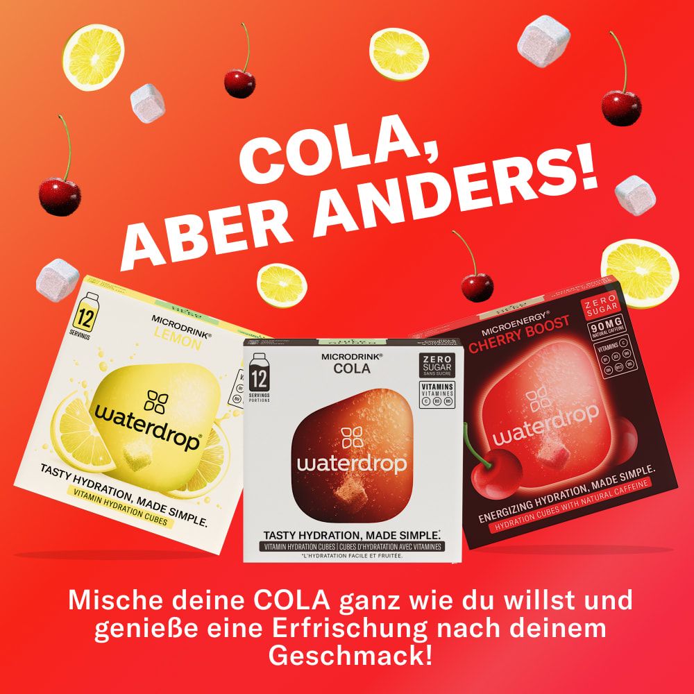 Drei Produktverpackungen: Zitrone, Cola und Kirsche. Aufdruck: 12 Portionen. Einzelne Würfel und Früchte um die Verpackungen herum.