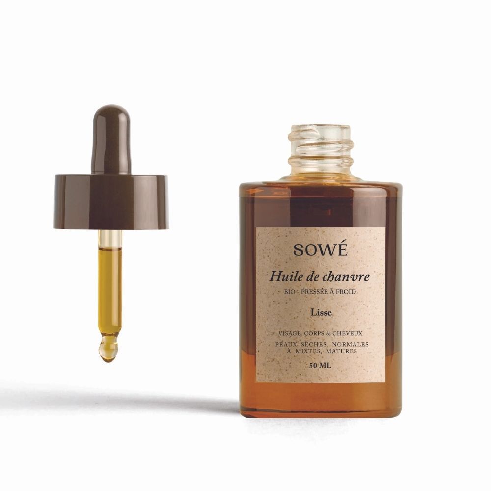 Braune Glasflasche mit Pipette. Etikett mit Text: SOWÉ, Huile de chanvre, Lisse, 50 ml.