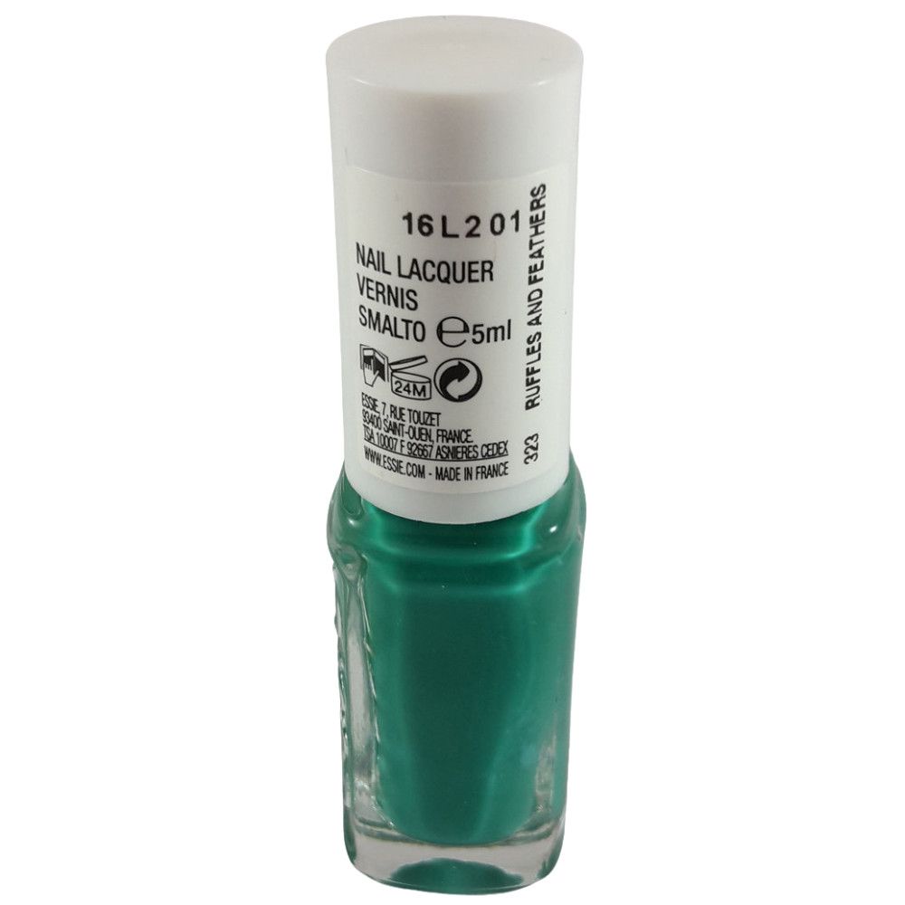 Kleine Nagellackflasche mit weißem Deckel. Aufschrift: 16L201, Vernis, Smalto, e5ml.