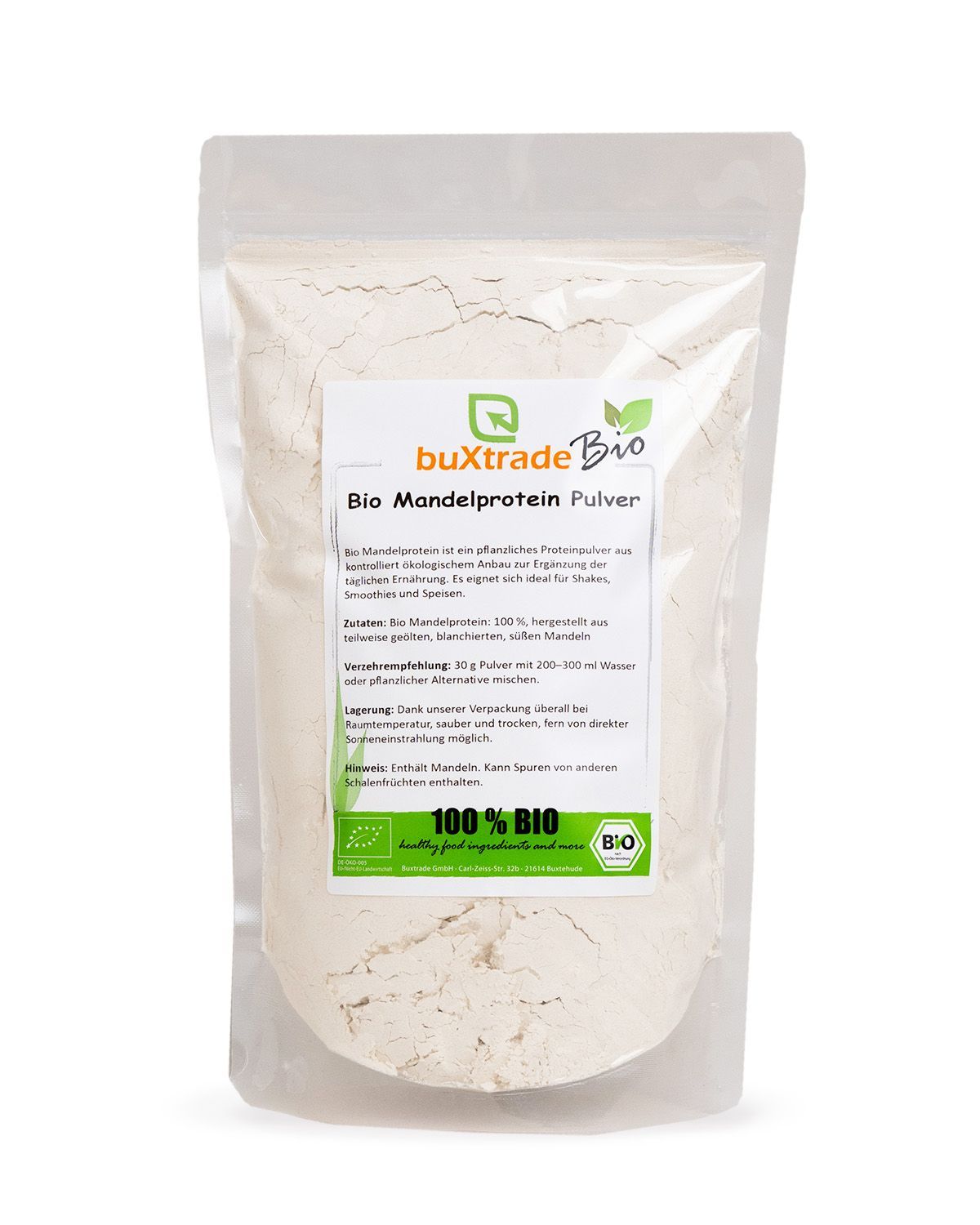 Ein Beutel buxtrade Bio Mandelprotein Pulver mit Etikett und Siegeln.