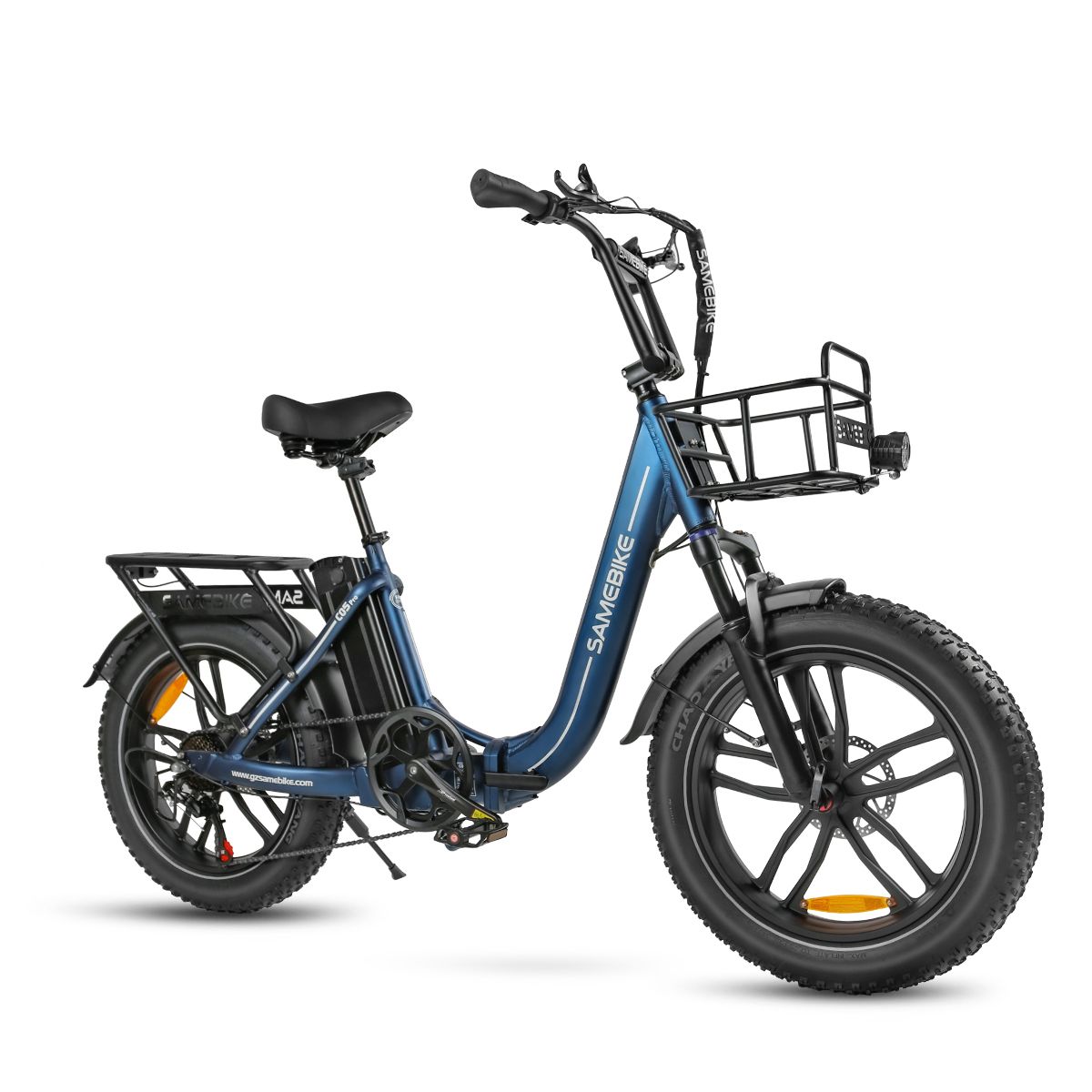 Blaues SAMEBIKE C05 Pro E-Bike. Schwarze Reifen, Korb, Gepäckträger. Marke SAMEBIKE sichtbar.
