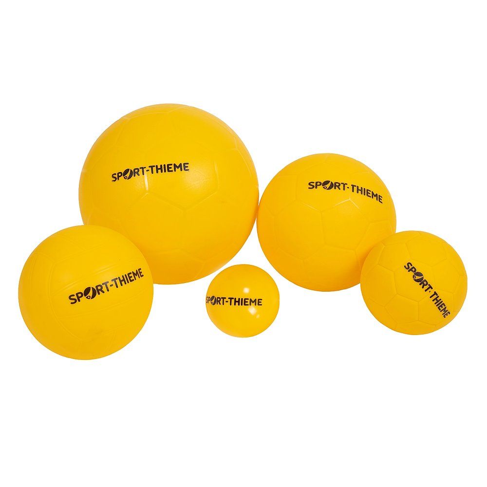 Gelbe Bälle verschiedener Größen. Aufdruck "SPORT-THIEME".