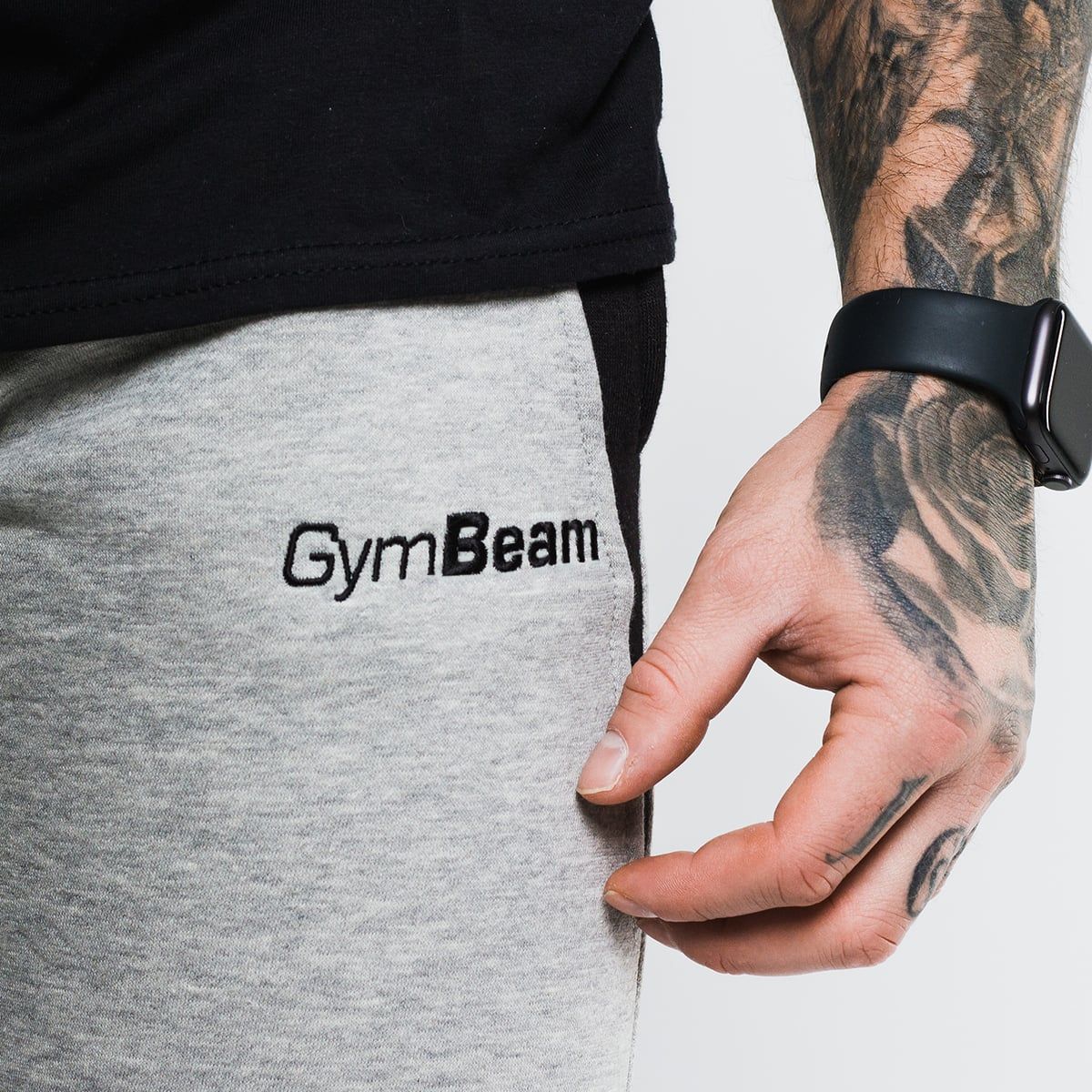 GymBeam Jogginghose Herren slim mit Kordelzug und Taschen in Grau
