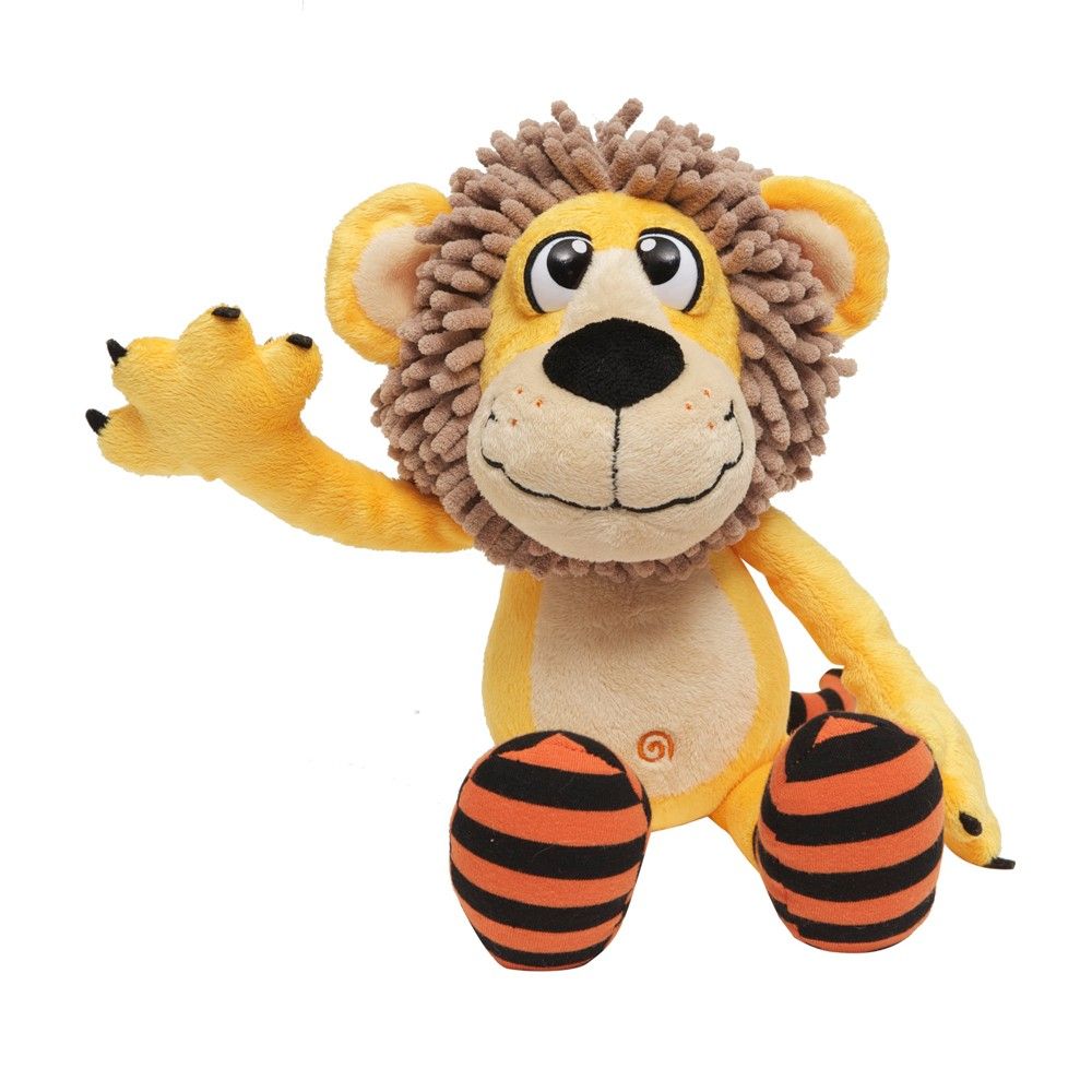 Gelber Löwe Kuscheltier mit brauner Mähne, schwarzen Augen und orange-schwarz gestreiften Füßen. Ein Arm ist erhoben.