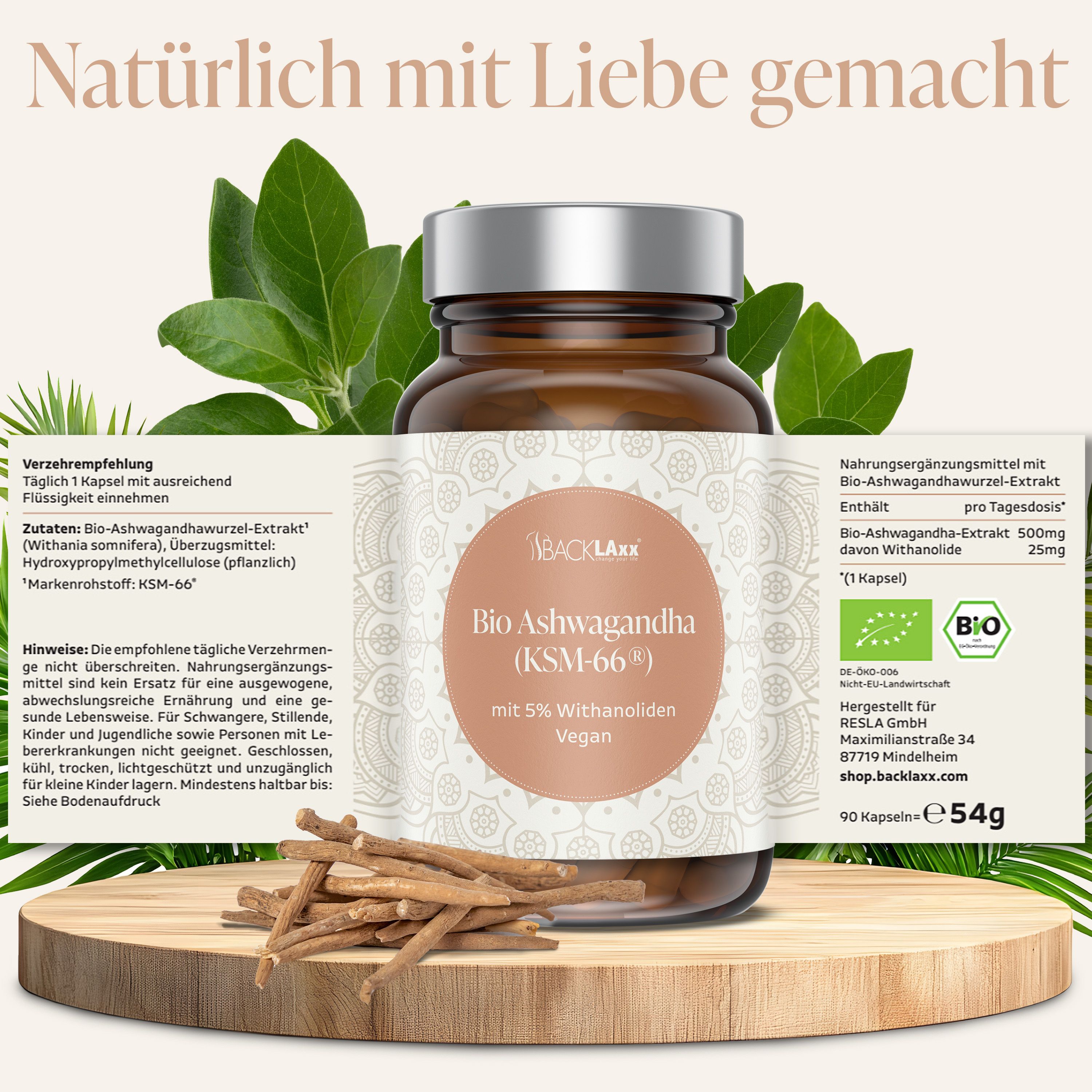Braune Glasflasche mit Label: BACKLAXX Bio Ashwagandha (KSM-66®). Mit 5% Withanoliden. Vegan. Wurzeln daneben. Beipackzettel.