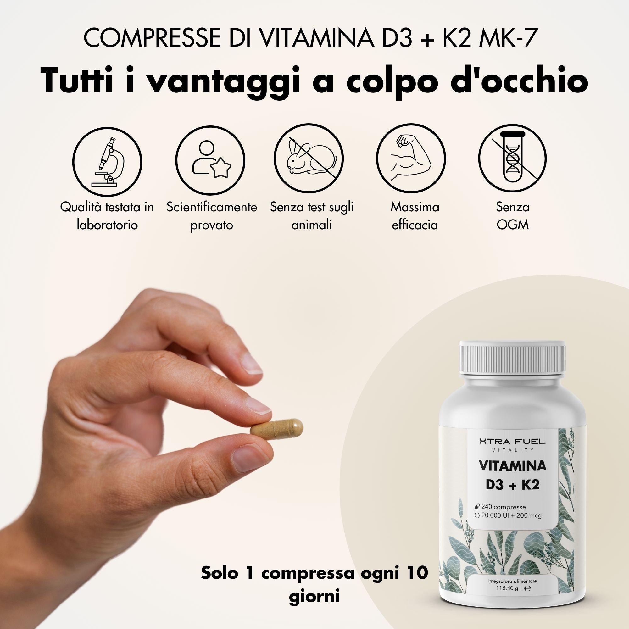 Mano con compressa. Flacone XTRA FUEL Vitamin D3 + K2. Vantaggi: qualità testata, scientificamente provato, senza test sugli animali.