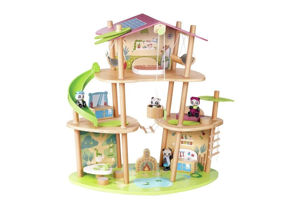 Mehrstöckiges Bambushaus mit Rutsche, Spielzeug-Pandas und Zubehör. Holzkonstruktion mit grünen und rosa Akzenten.