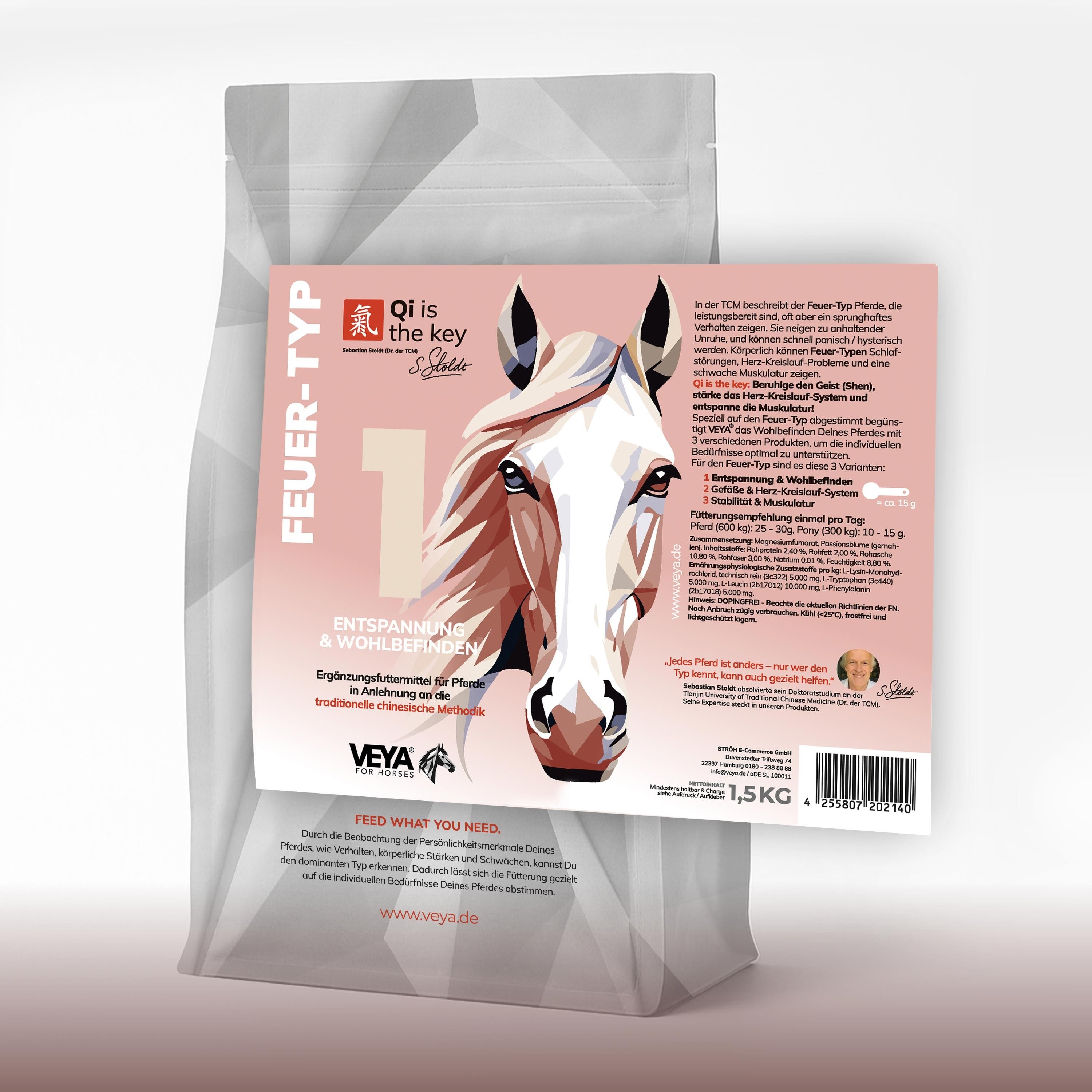 Produktverpackung Feuer-Typ 1 mit Etikett. Pferdekopf-Illustration. Text: Entspannung & Wohlbefinden, 1,5 kg.