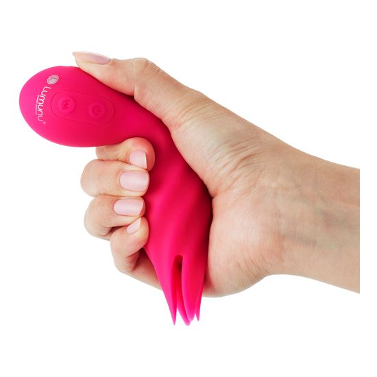 Pinkfarbener Stimulator in einer Hand gehalten. Logo Lumunu.