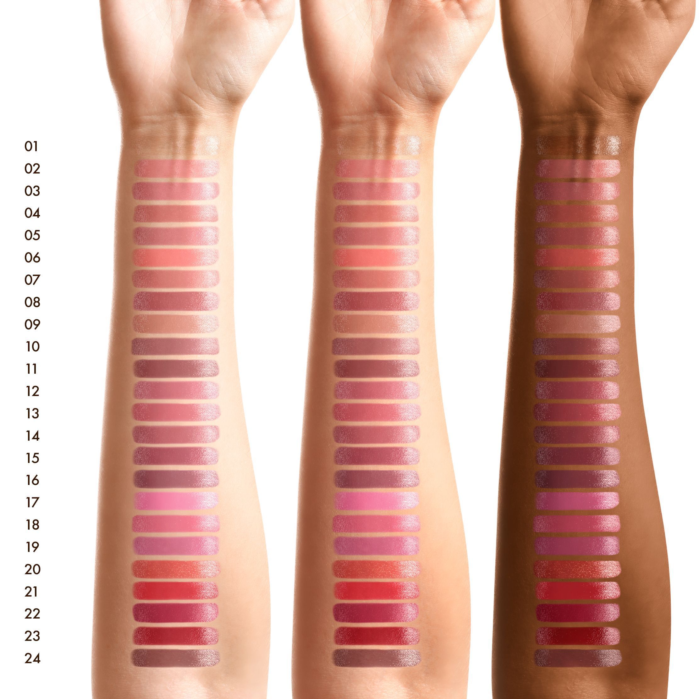 Lippenstift-Farbproben auf drei verschiedenen Hauttönen, nummeriert von 01 bis 24.