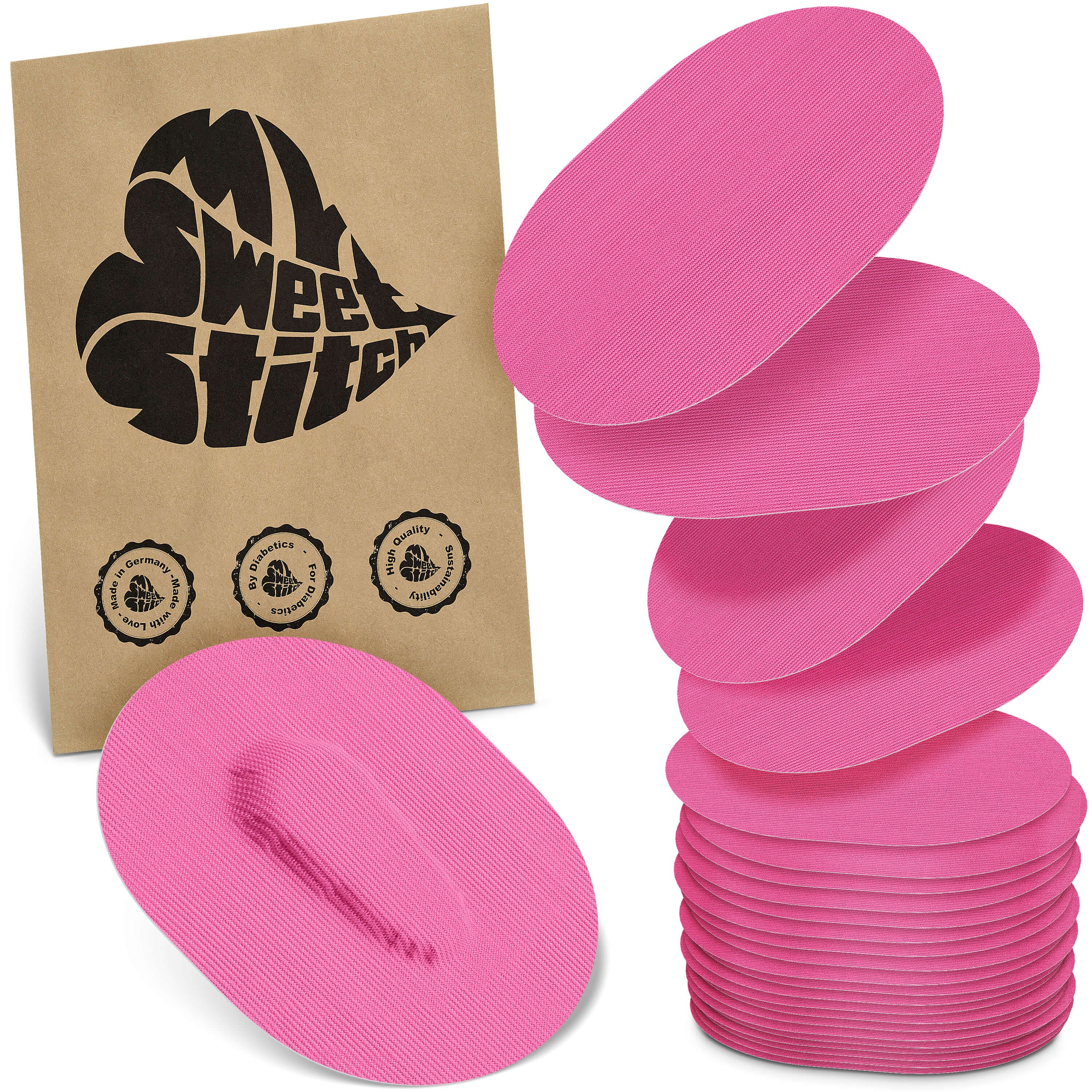 Rosa ovale Pflaster. Eine Packung mit Logo und Qualitätssiegeln. Stapel von Pflastern.