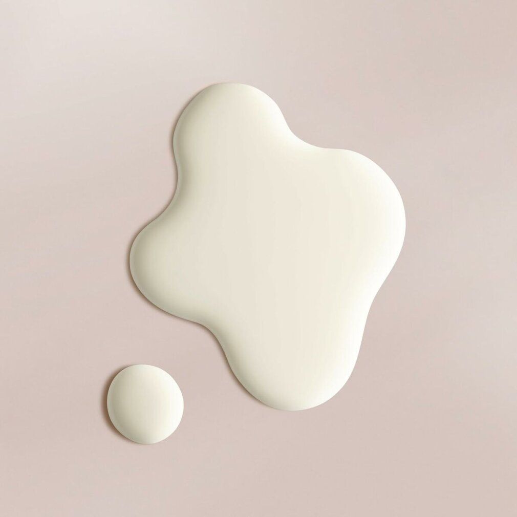 Klecks Sonnencreme. Weiß. Runde Form und unregelmäßige Form. Auf hellem Hintergrund.