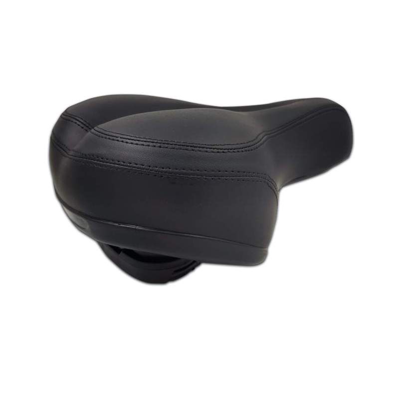 Schwarzer Fahrradsattel mit gepolsterter Oberfläche und Nähten. Ergonomische Form für Komfort.